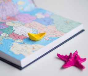 Країни, міста, континенти та національності англійською